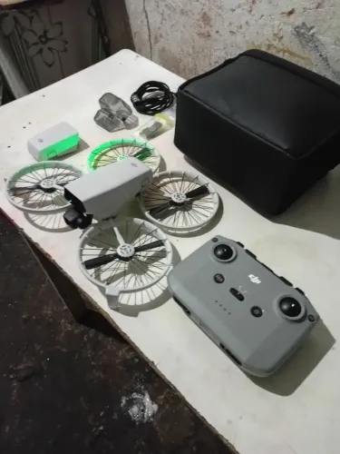 Drone dji flip com 2 baterias e beg de transporte novinho