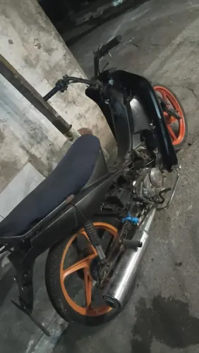 moto 1800