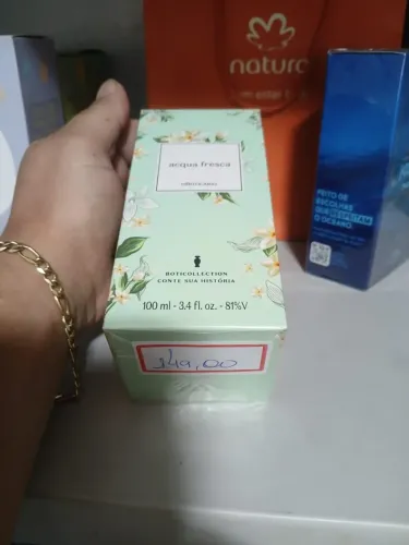 VENDO PERFUMES O BOTICÁRIO E NATURA - NOVOS E ORIGINAIS