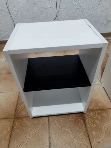 Mesa de cabeceira/ nicho em mdf 
