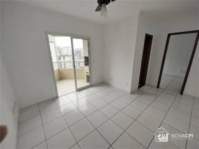 Apartamento com Sacada Gourmet à Venda na Guilhermina 1 quarto, Lazer Completo em Praia G