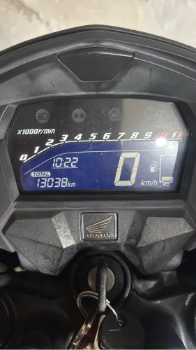 Titan 160
