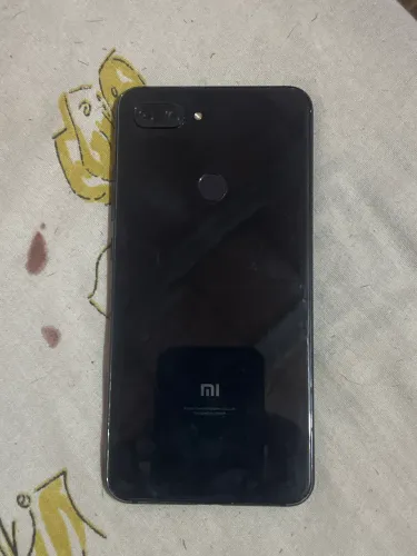 Xaomi   Mi8 lite 