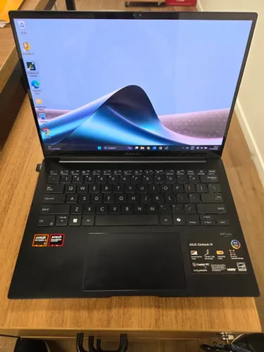 Asus Zenbook 14" 32gb RAM 1 TB SSD Touchscreen Ryzen 7 350