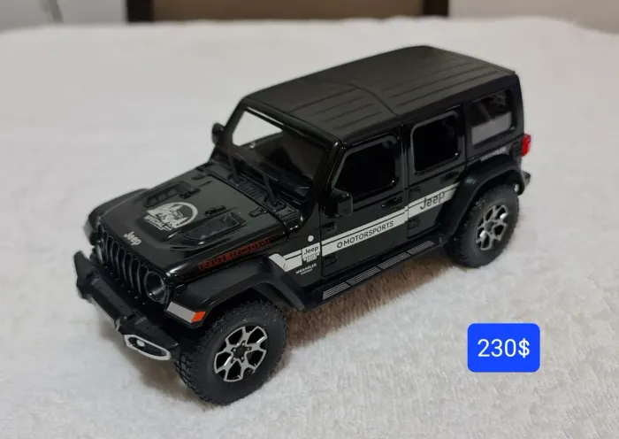 Carrinho miniatura Jeep Wrangler escala 1/24 em metal 