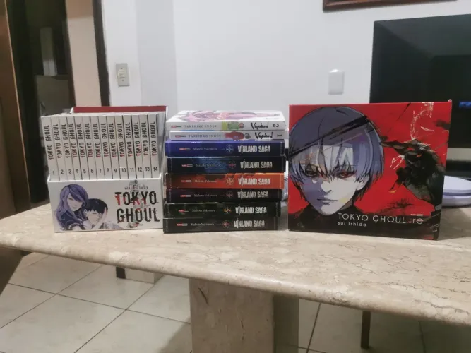 Boxes de Tokyo ghoul + vinland saga + vagabond
