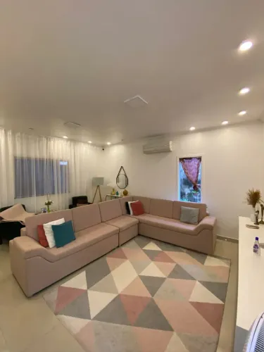 Casa no Cohatrac - Vendo - 3 Quartos - 1 Suite - 3 Vagas - Nova - 060