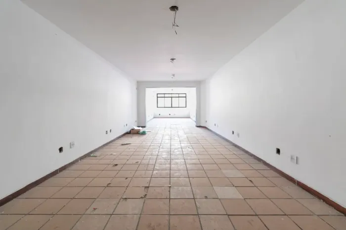 Casa comercial na Rua Treze de Maio, 174 149 m²