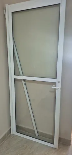 PORTA VIDRO LISO ALUMÍNIO BRANCO 2,10 X 0,83