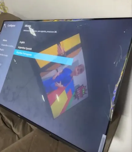 TV Philips 50 smart nova no plástico