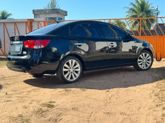 Kia Motors Cerato 1.6 16V Mec. 2011