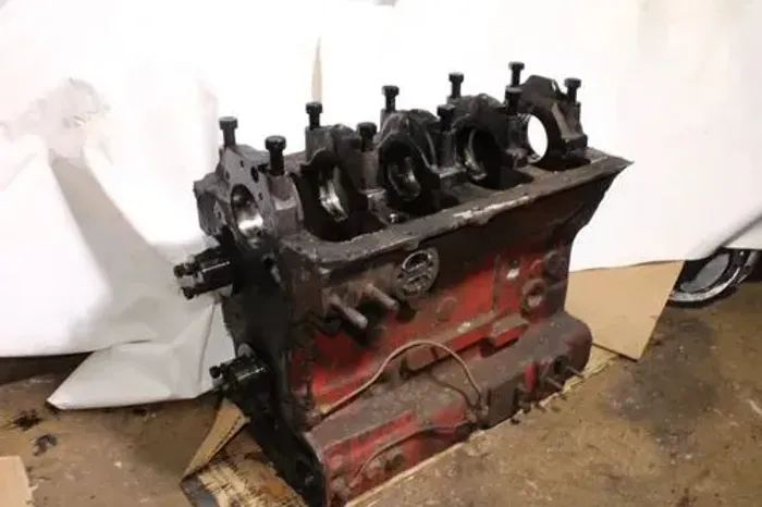 Motor Perkins 4203 retirada de peças