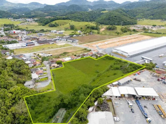 Terreno ideal para construção de galpão no bairro Belchior Alto - Gaspar/SC
