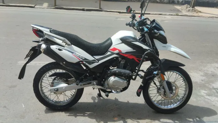 Moto a venda