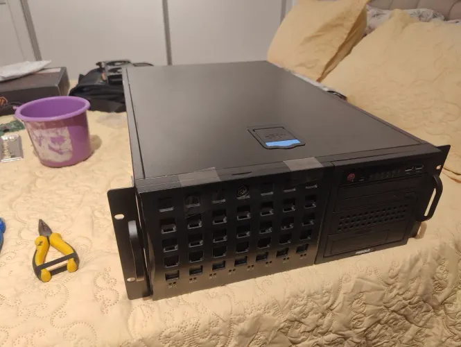 Supermicro X10DRi + SC745