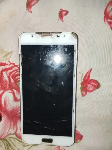 *Samsung Galaxy J7 Prime - DISPLAY QUEIMADO - Liga e Vibra - R$120*  *Descrição:* Vendo Sa