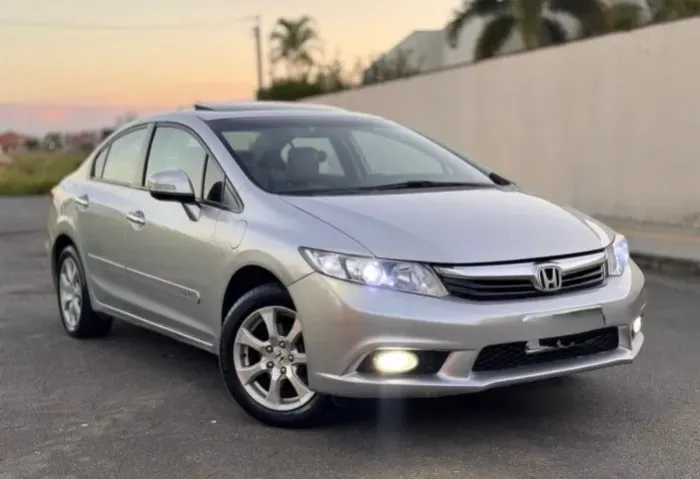 Honda Civic Sedan EXS 1.8/1.8 Flex 16V Aut. 4P 2012