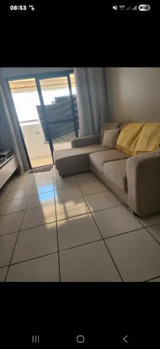 Sofá com chaise 