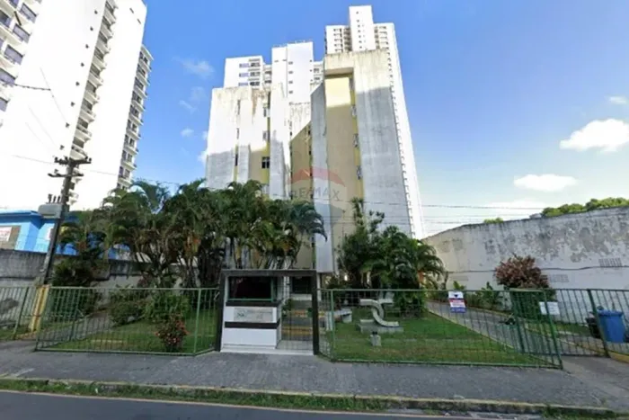 APARTAMENTO À VENDA