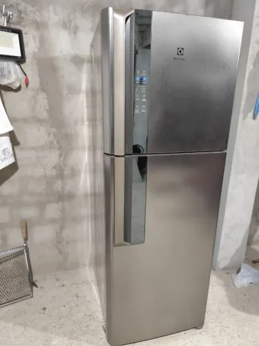 Geladeira Eletrolux 480 l