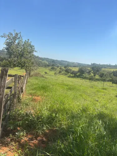 Vendo terreno em Corrego Fundo próximo ao trevo do peixe aceito veículo no negócio 