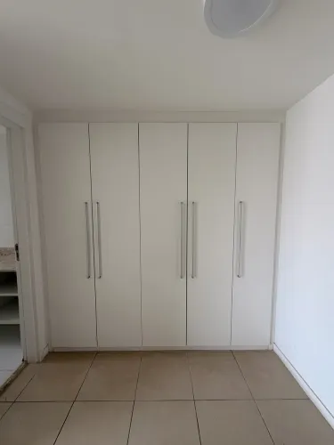 Armário em MDF branco