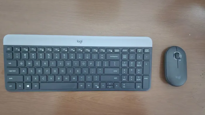 Kit Teclado e Mouse Logitech MK470
