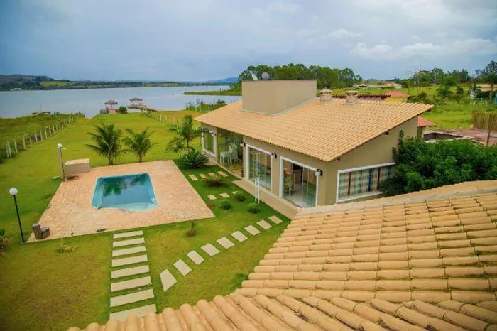 vendo e alugoTemporada Casas_represa_do_funil condomínio frente agua ijaci tbm a venda