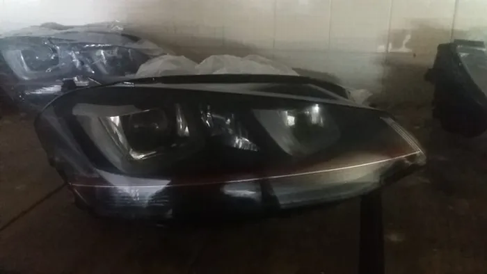Farol Golf GTI 2014 2015 2016 2017 para Bi Xenon Sem reatores 