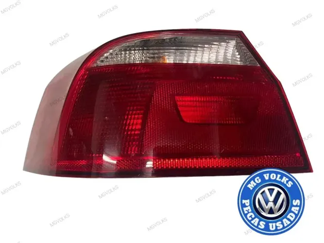 Lanterna traseira Voyage G6/G7/G8