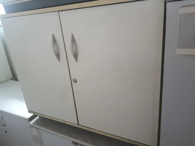 Armário baixo 2 portas - Usado