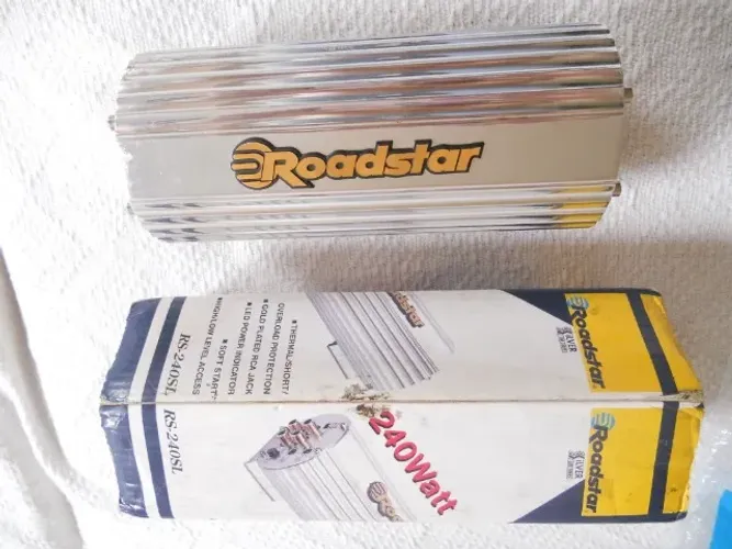 Roadstar-RS- 240SL Silver Line Series - 240 Watt - (Item Para Colecionador ou Decoração)