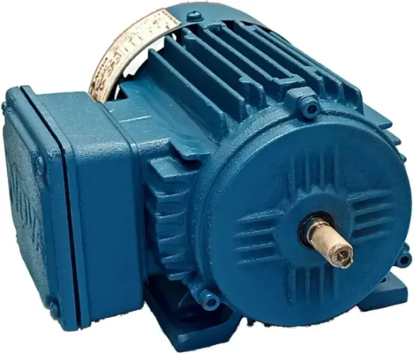 Motor elétrico Nova Motores trifásico 5 cv 4 pólos (Baixa rotação 1740 rpm) Blindado IP-56