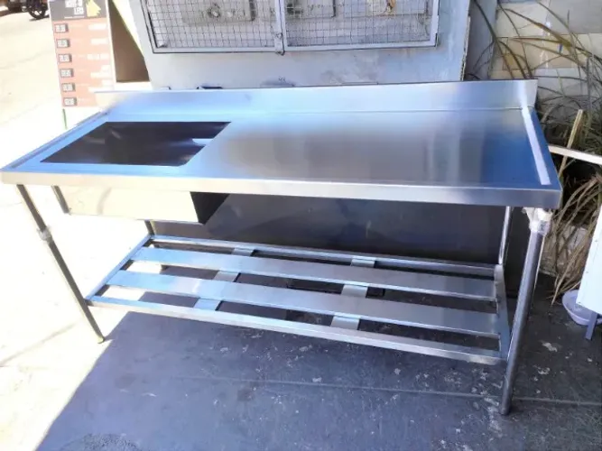 Pia de Inox contraventada Cuba esquerda