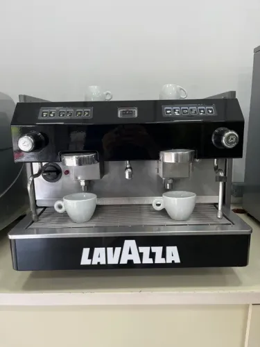 Maquina de café profissional 02 grupos com moinho