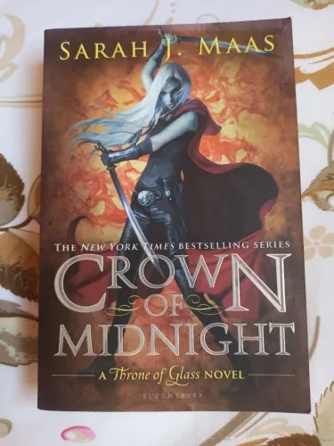 Desapego Livro Crown of Midnight (Série Trono de Vidro)