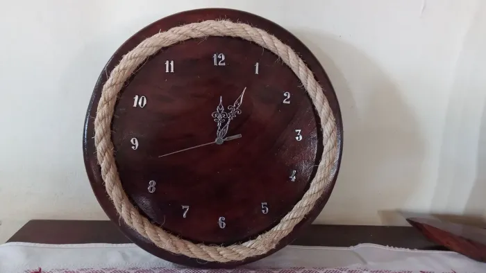 Relógio de parede, peça única, entrego