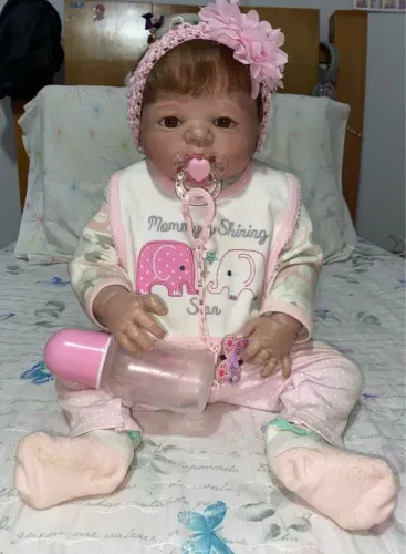 Boneca bebê reborn