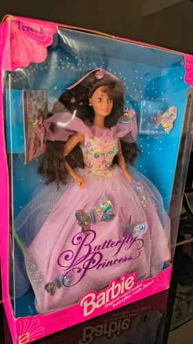 Barbie antiga, butterfly Princess, lacrada 