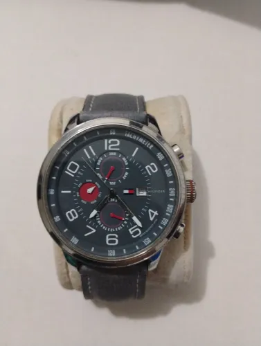 Relógio Tommy Hilfiger Masculino - Elegância e Estilo