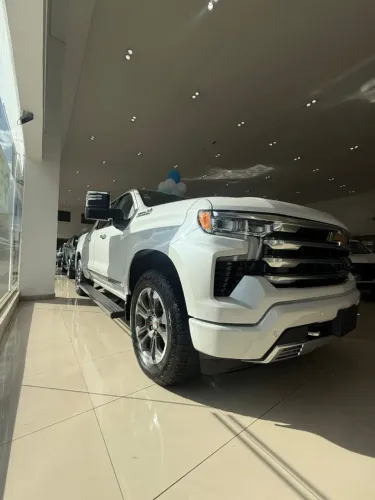 Chevrolet Silverado High Country 5.3 V8 AWD Aut. 2025