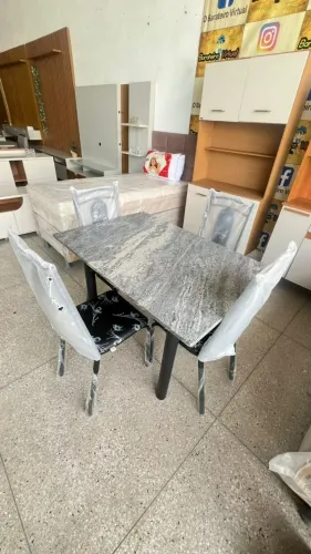 Conjunto Mesa Sala De Jantar Onix 4 Cadeiras Tampo Retangular Com Encosto - Preto 