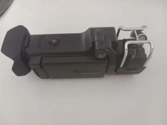 Zoom Q8