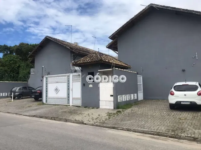 Sobrado com 2 dormitórios à venda, 74 m² por R$ 235.000,00 - Agenor de Campos - Mongaguá/S