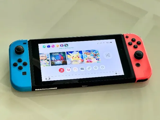 Nintendo Switch 