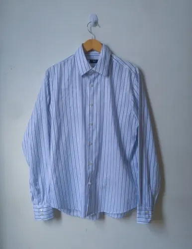 camisa listrada hugo boss TAM G