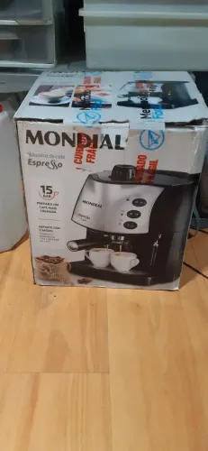 Máquina de Café Expresso Mondial - 127v