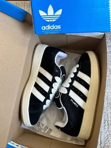 Tênis Adidas Campus Preto e Branco
