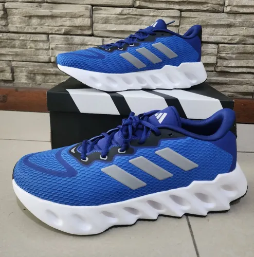 Tênis Adidas Azul Switch Run tamanho 43
