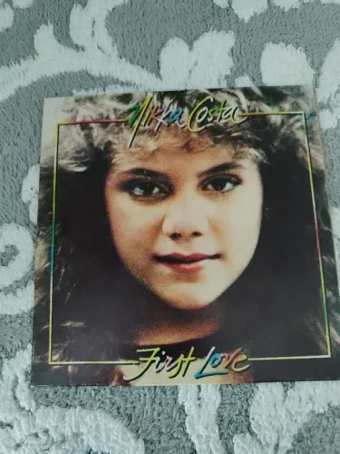 Vinil Nikka Costa, Roberto Carlos e Sidney Magal
